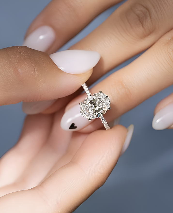 Zara - 5.5 Carat Oval Ring